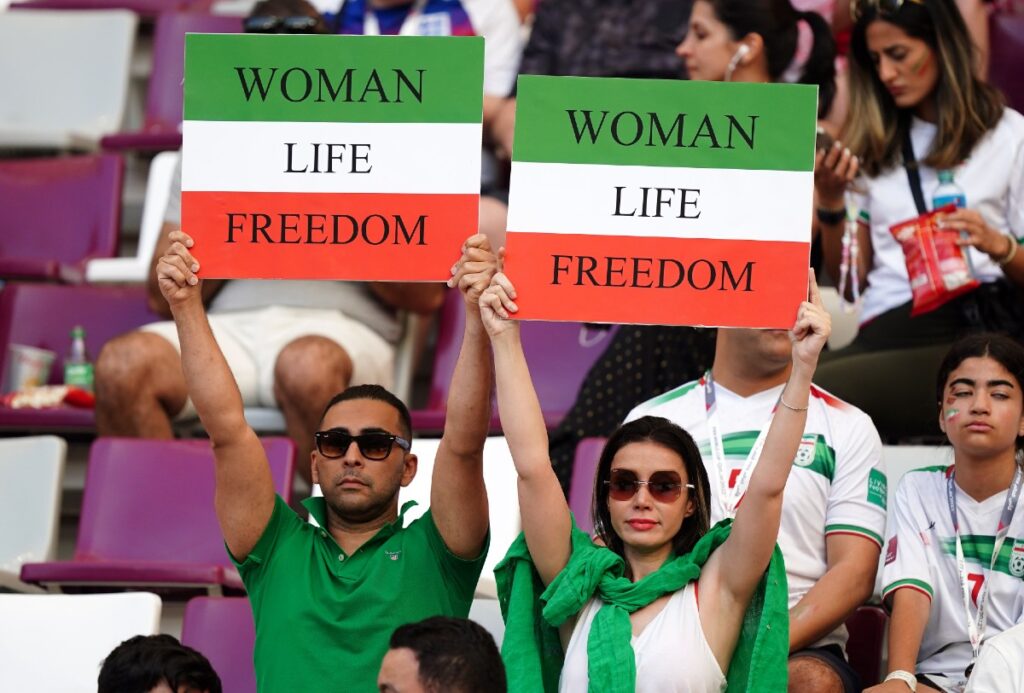 Protesta por el derecho de la mujer en el Mundial de Catar