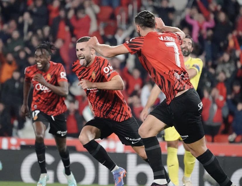 Dani Rodríguez celebrando el primer tanto (vía RCD Mallorca)