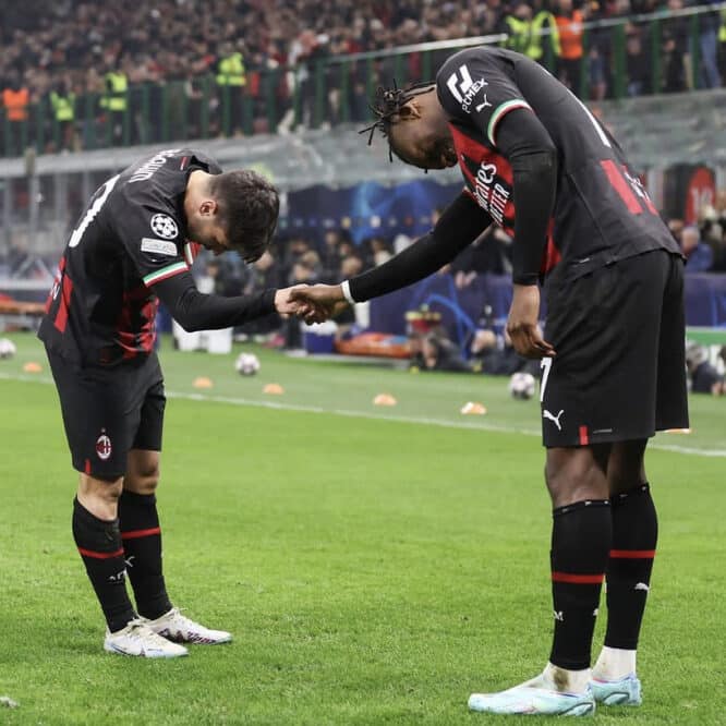 AC Milan celebrando el tanto de la victoria